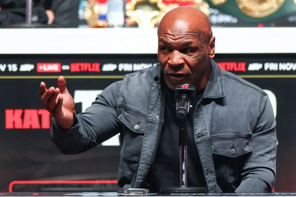 Mike Tyson explica por que sua família o incentivou a fumar maconha
