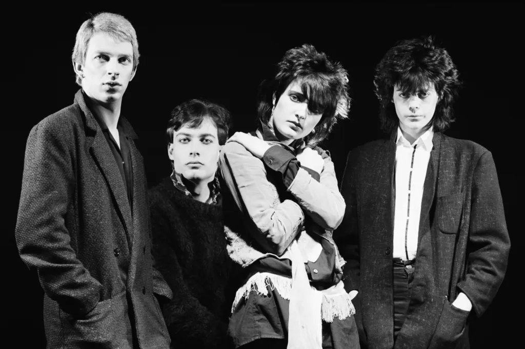 Baterista de Siouxsie and the Banshees morre aos 68 anos