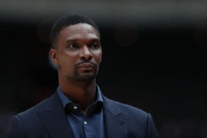 Chris Bosh detalha como acordar sendo ‘coberto’ por seu ‘próprio sangue’